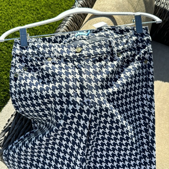 J. McLaughlin LEXI Jean. Navy Herringbone print. Size 2 ❤️ - Picture 7 of 8
